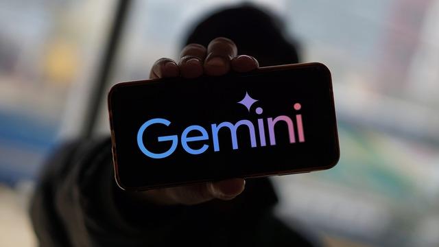 ChatGPT'nin Sevilen &Ouml;zelliği Artık Gemini'a da Geldi (Biraz Ge&ccedil; Olsa da...)