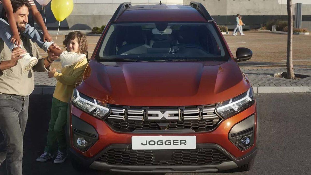 Dacia&rsquo;nın Eyl&uuml;l 2025 Fiyatları Belli Oldu: 2 Modele de Zam Geldi!