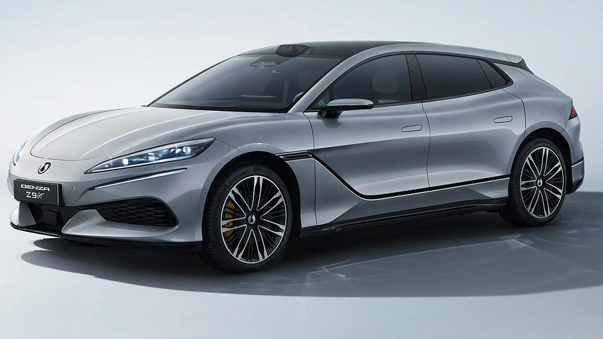 BYD Denza Z9 GT Sahneye Çıktı: 1.036 km Menzilli Elektrikli Station Wagon ve Fişli Hibrit Seçeneği - Görsel 1