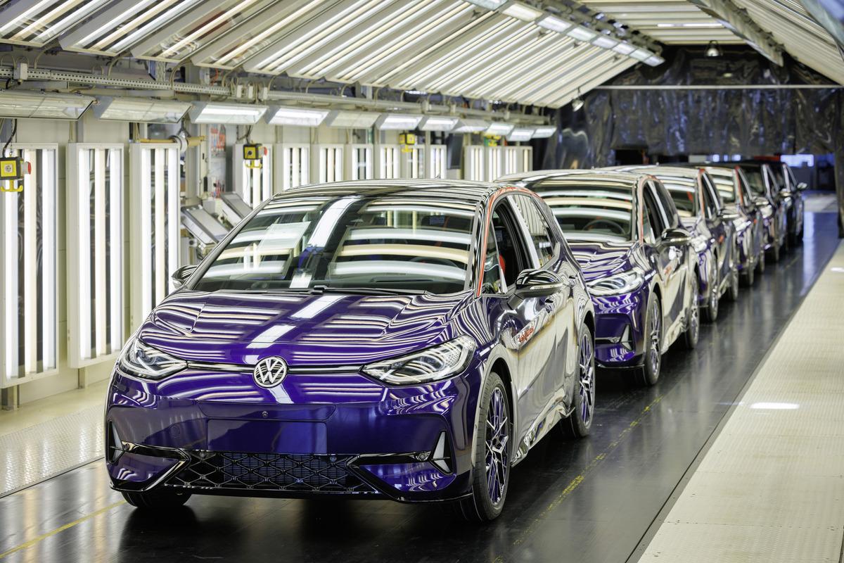 Volkswagen'de Büyük Dönüşüm: Üretim Kapasitesi 1 Milyon Araç Düşürülecek - Görsel 4