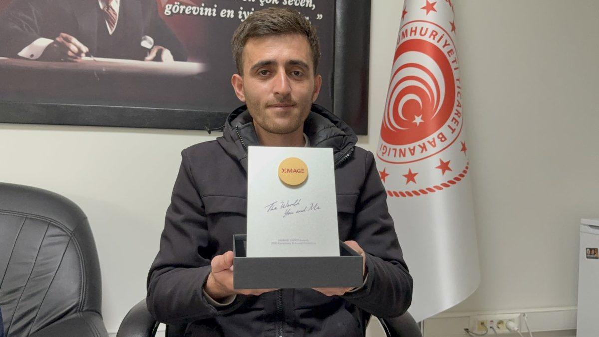 Tokat'tan Dünya İkincisi: Maddi Zorlukların Ardından Fotoğraf Ödülü 27 Tokat'tan Dünya İkincisi: Maddi Zorlukların Ardından Fotoğraf Ödülü - Görsel 9
