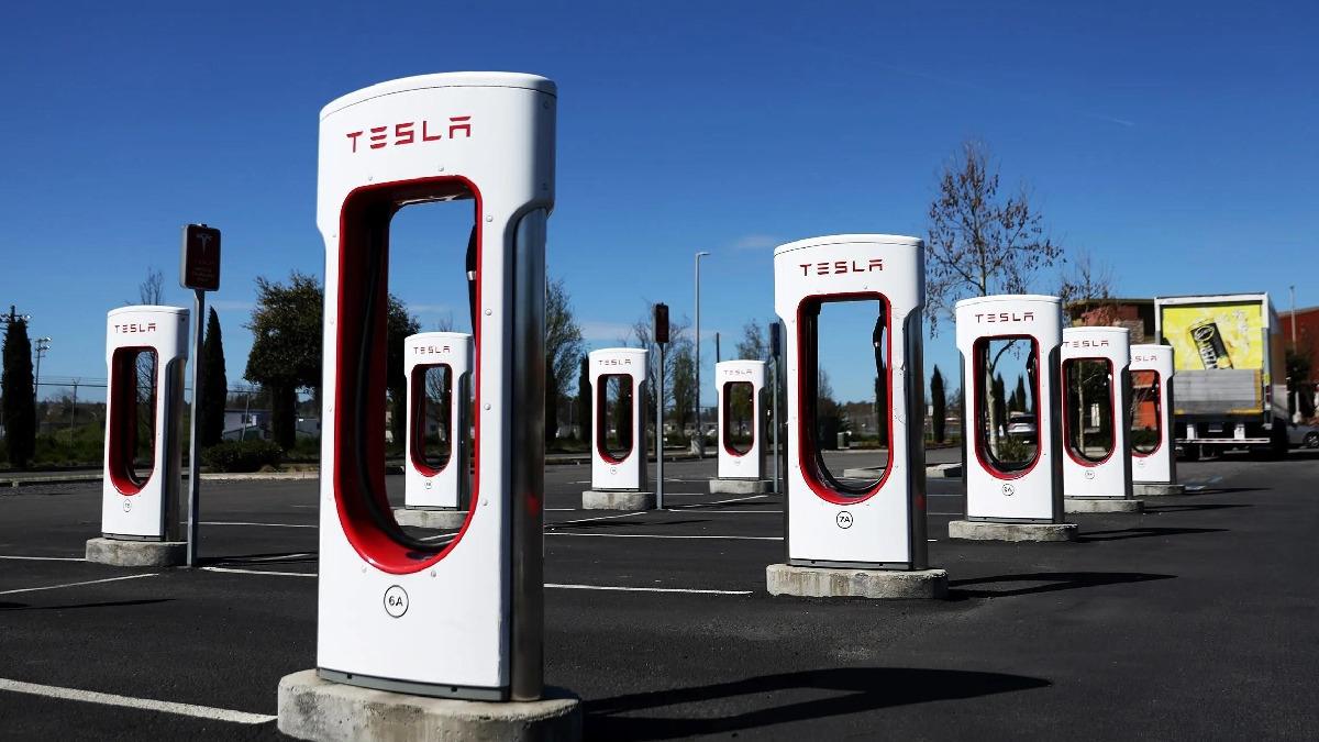 Tesla Supercharger Fiyatlarına Zam Geldi: İşte Yeni Fiyatlar 20 Tesla Supercharger Fiyatlarına Yine Zam Geldi: İşte Yeni Fiyatlar