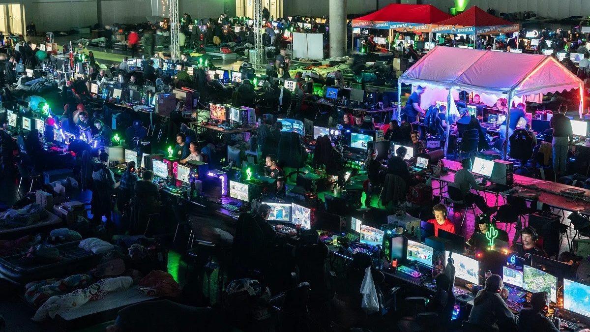 Gamescom'un Yükselişi: Bir Fuar Nasıl Oyun Dünyasının Kalbi Oldu? - Görsel 8