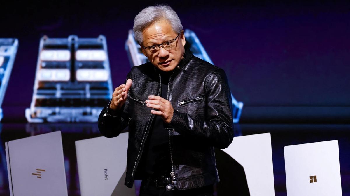NVIDIA Lideri Jensen Huang: Güvensiz Yapay Zekâ Modelleriyle Çalışan Laboratuvarlar Derhal Kapatılmalı 18 NVIDIA CEO'su Jensen Huang: "Yapay Zekâ Modelleri Kontrol Edilemiyorsa Laboratuvarlar Kapatılmalı"