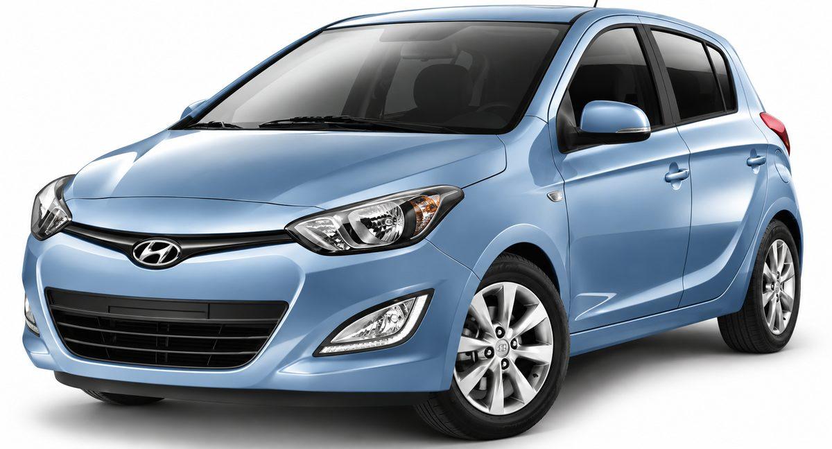 1 Milyon TL Bütçeye Uygun 5 Güvenilir İkinci El Otomatik Vitesli Araç 21 Stüdyo Işığında Mavi Hyundai i20