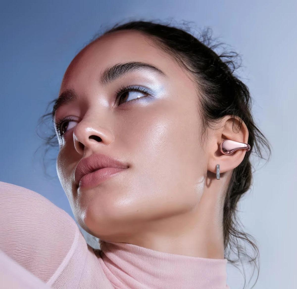 OnePlus'tan İlk Klipsli Açık Kulaklık: Buds Clip, Sağ-Sol Algılayan Teknolojiyle! 19 clip2