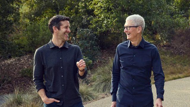 Tim Cook'tan John Ternus'a: "Beni Taklit Etme, Kendi Yolunu Çiz" 99 Tim Cook'tan Apple'ın Yeni CEO'su Hakkında 'Enteresan' Açıklama