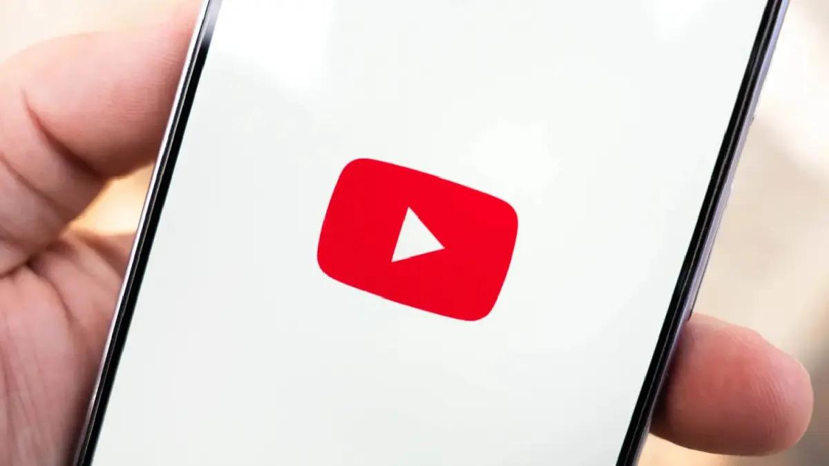 YouTube Abonelikler Sekmesi Taşındı: İçerik Akışları Nasıl Değişiyor? 18 Parmağınız Eski Yerini Arayabilir: YouTube’da Abonelikler Sekmesi Taşınıyor